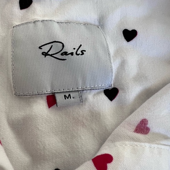 Women’s Rails Val Crush Button Down Front Tie Hearts Rayon Collared Shirt $158 M - Picture 4 of 11